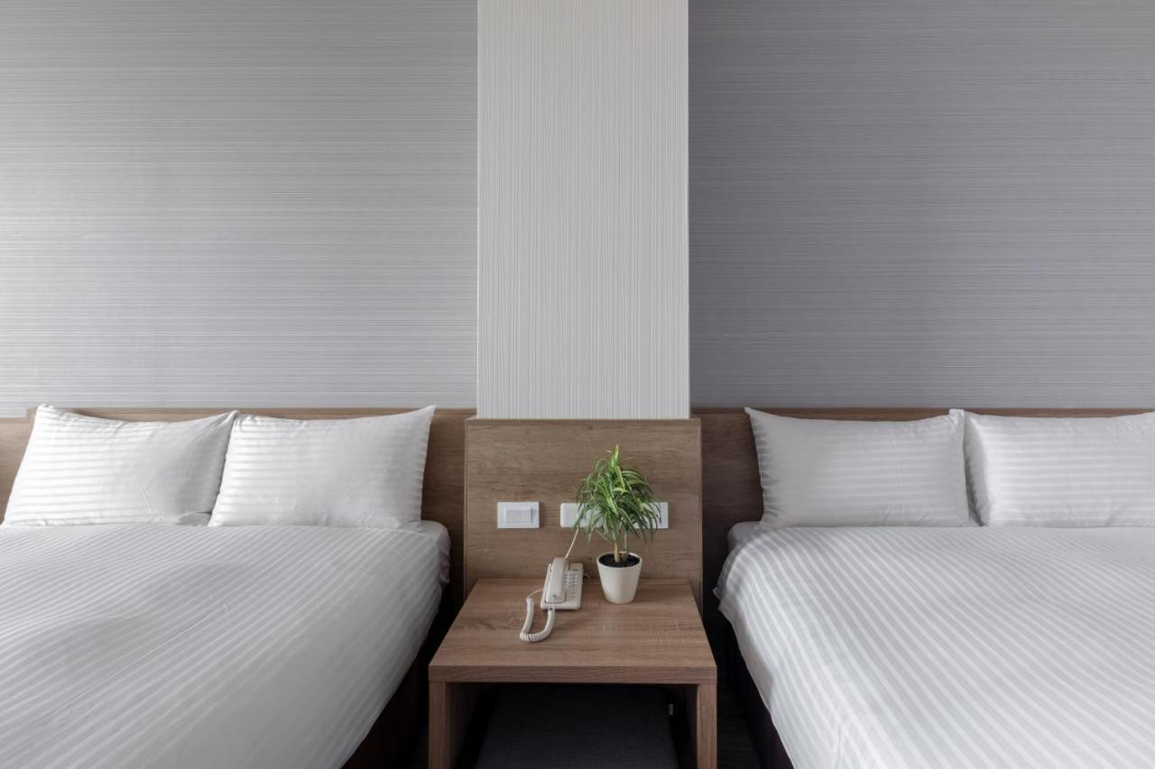 Hotel Brown - Zhongzheng Tainan Luaran gambar