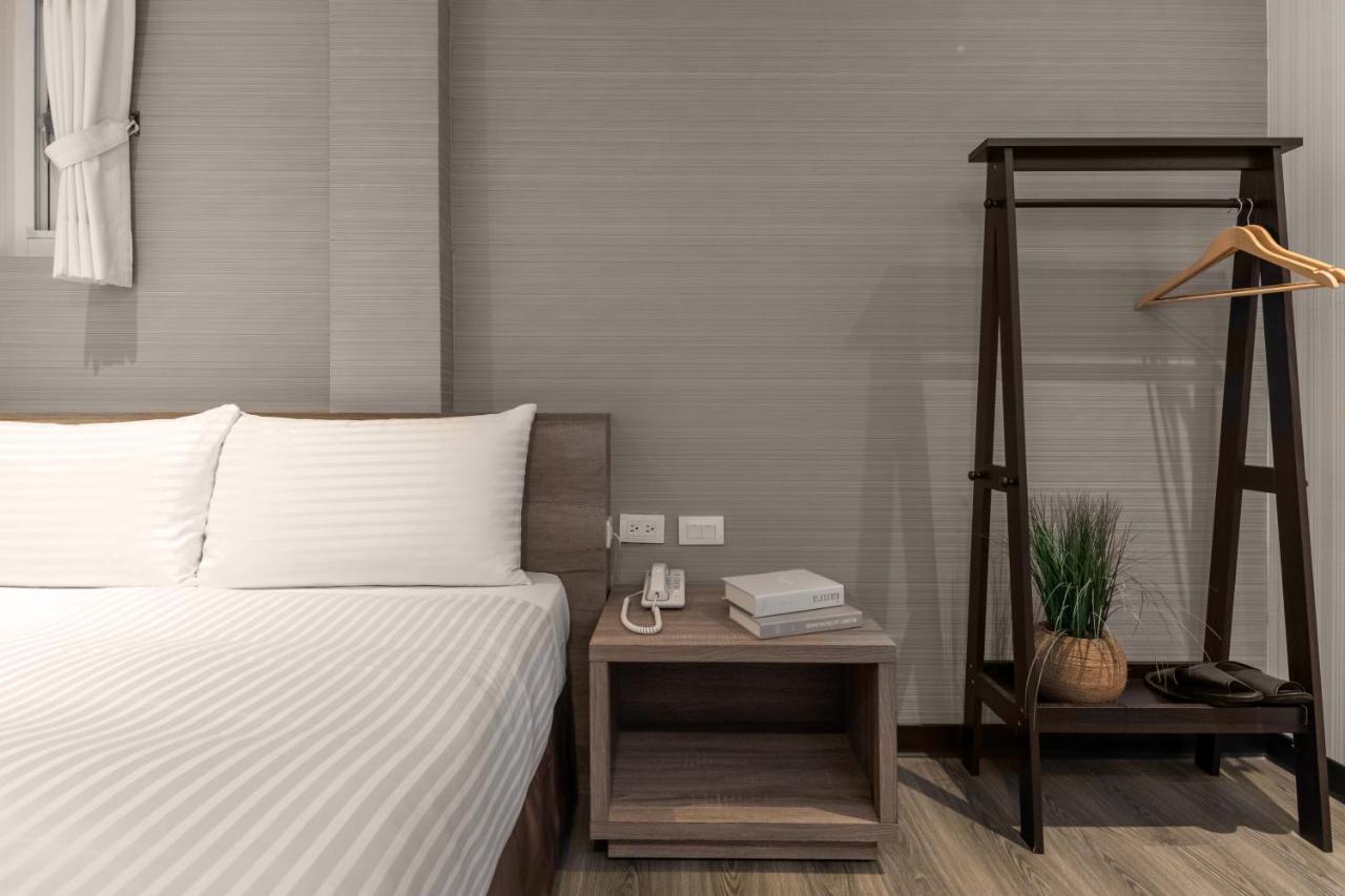 Hotel Brown - Zhongzheng Tainan Luaran gambar
