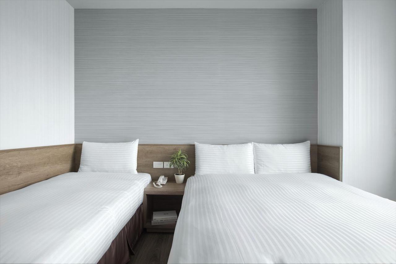 Hotel Brown - Zhongzheng Tainan Luaran gambar