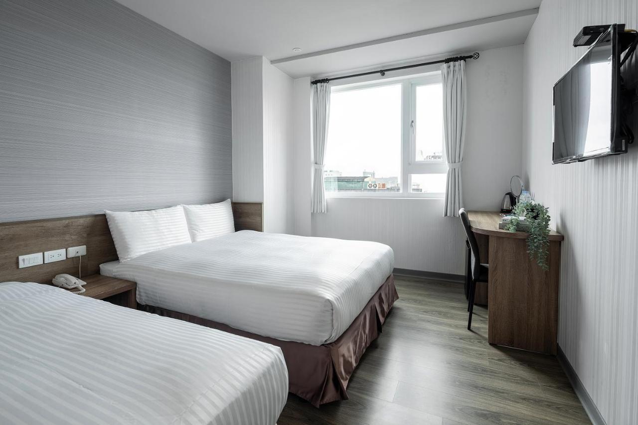 Hotel Brown - Zhongzheng Tainan Luaran gambar