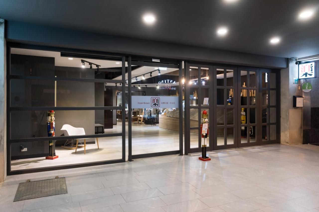Hotel Brown - Zhongzheng Tainan Luaran gambar